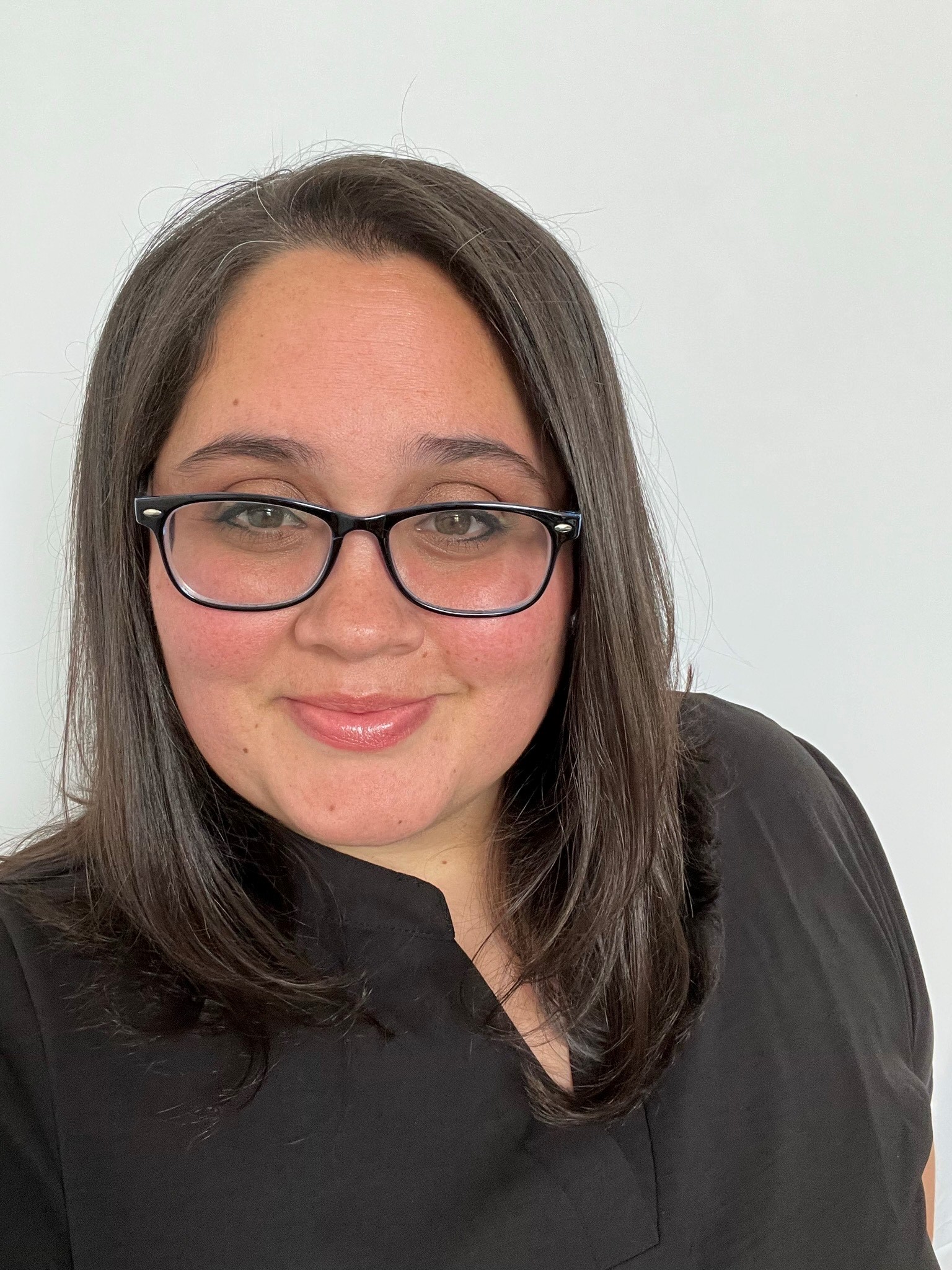 Melissa Davis Head Shot