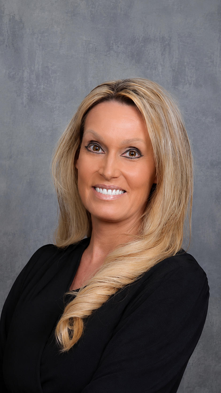 Ashley Maybey Headshot
